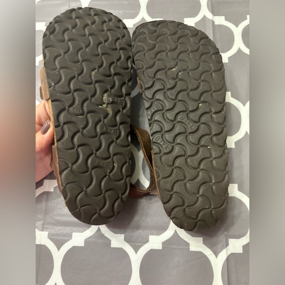 BIRKENSTOCK Womens Yara Sandal Brown Toe Loop Ankle Strap sandal - Picture 6 of 12